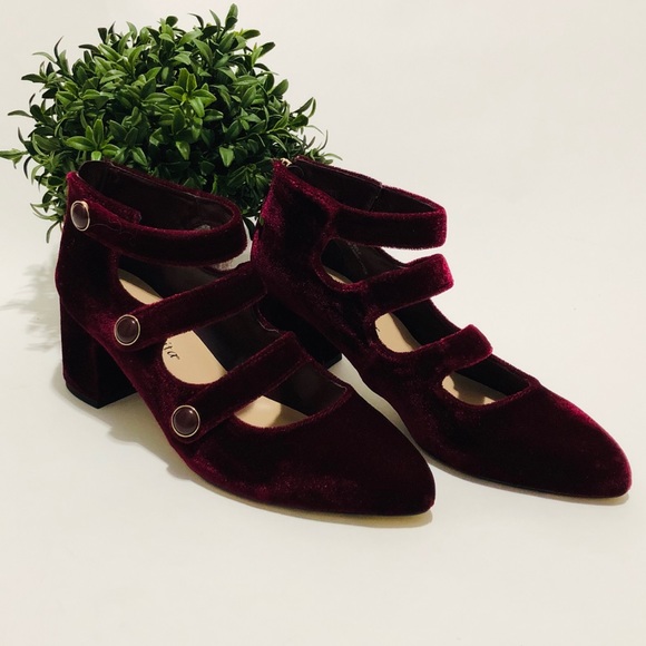 💋SOLD💋Bella Vita Jolie II Pumps Burgundy Velvet - 7.5W - Picture 3 of 8